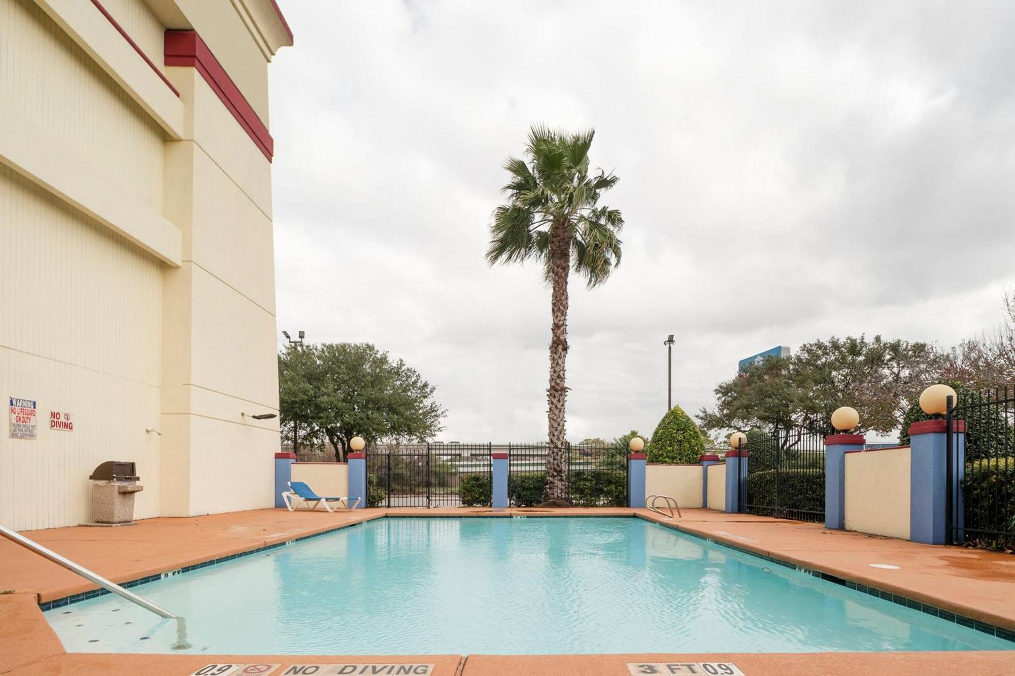 Oyo Townhouse Houston Airport North Ξενοδοχείο Εξωτερικό φωτογραφία